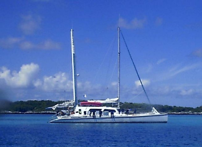 Click picture to return to Bahamas Underwater Pictures page.